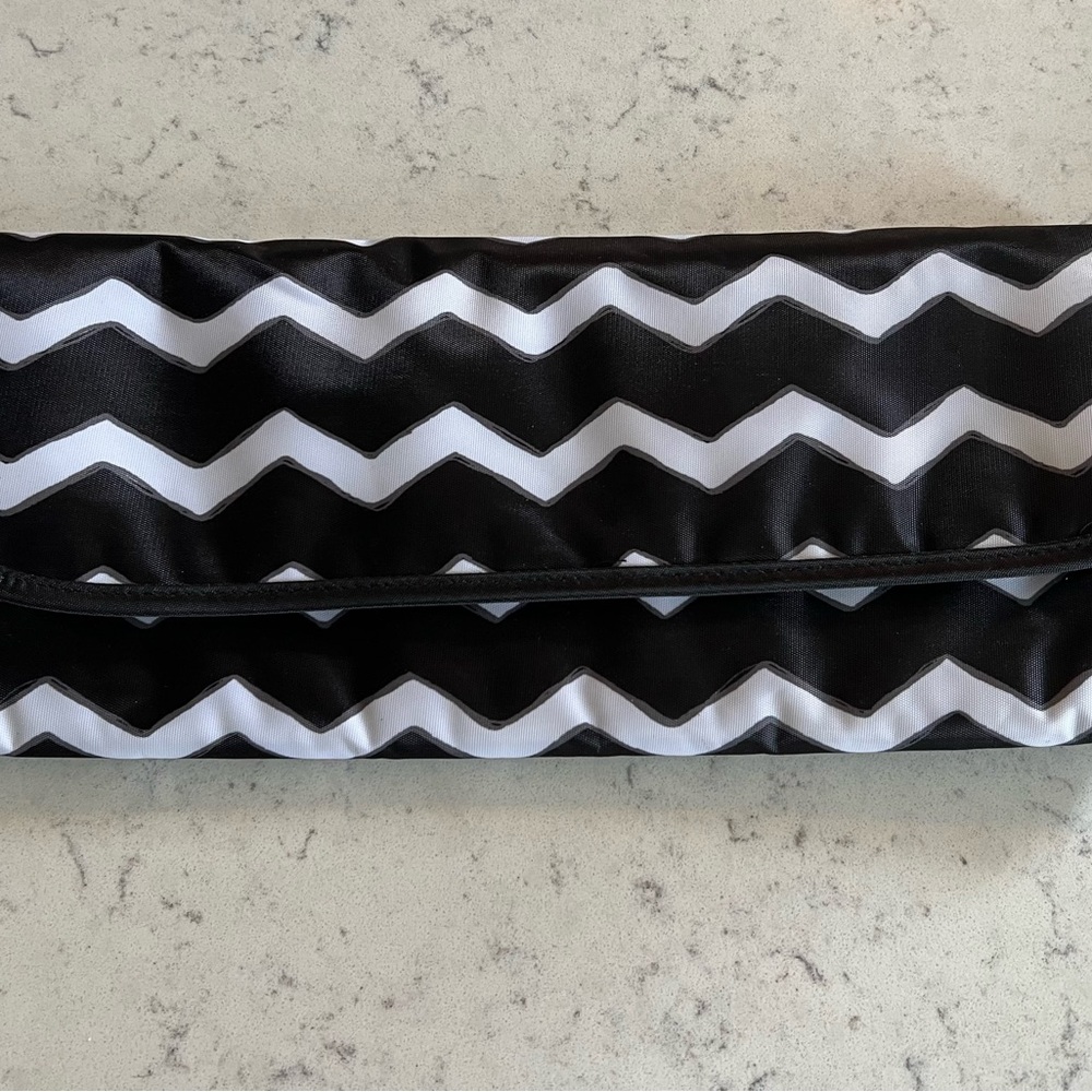 Thirty One Insulated Wine Bag